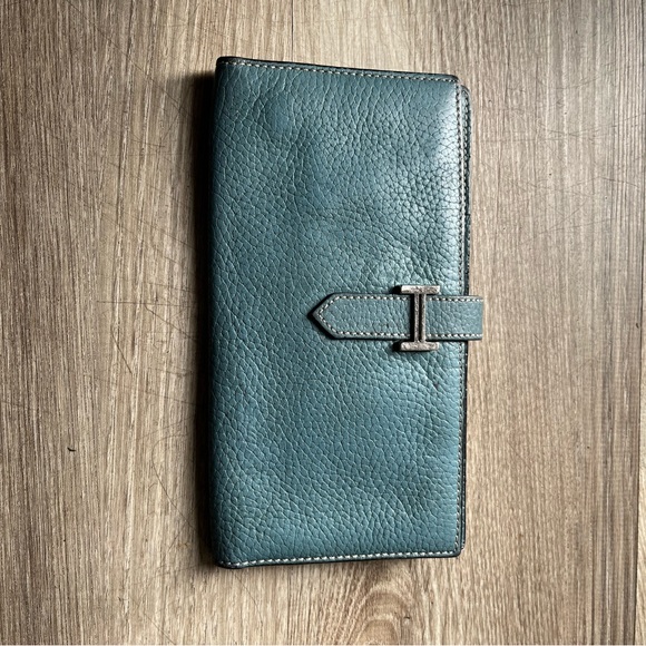 Authentic Hermes Leather Bearn Wallet - Picture 3 of 12